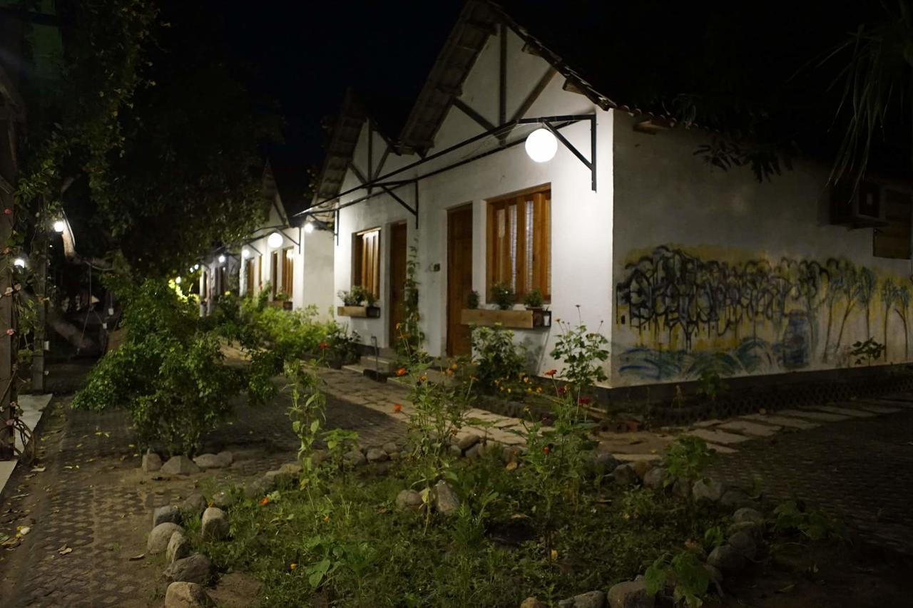 Dao Hoa Vang Villa Cam Ranh Eksteriør billede